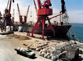 硫鋁酸鈣（CSA）膠結料港口發貨圖片